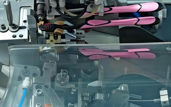 img of ●   Automated Bristle Planting